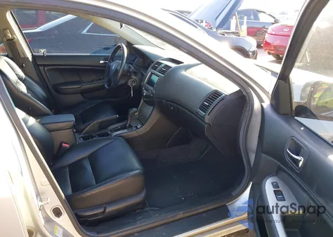 2006 Honda Accord 2.4 Ex z USA, uszkodzony, nr VIN 1HGCM56776A108252